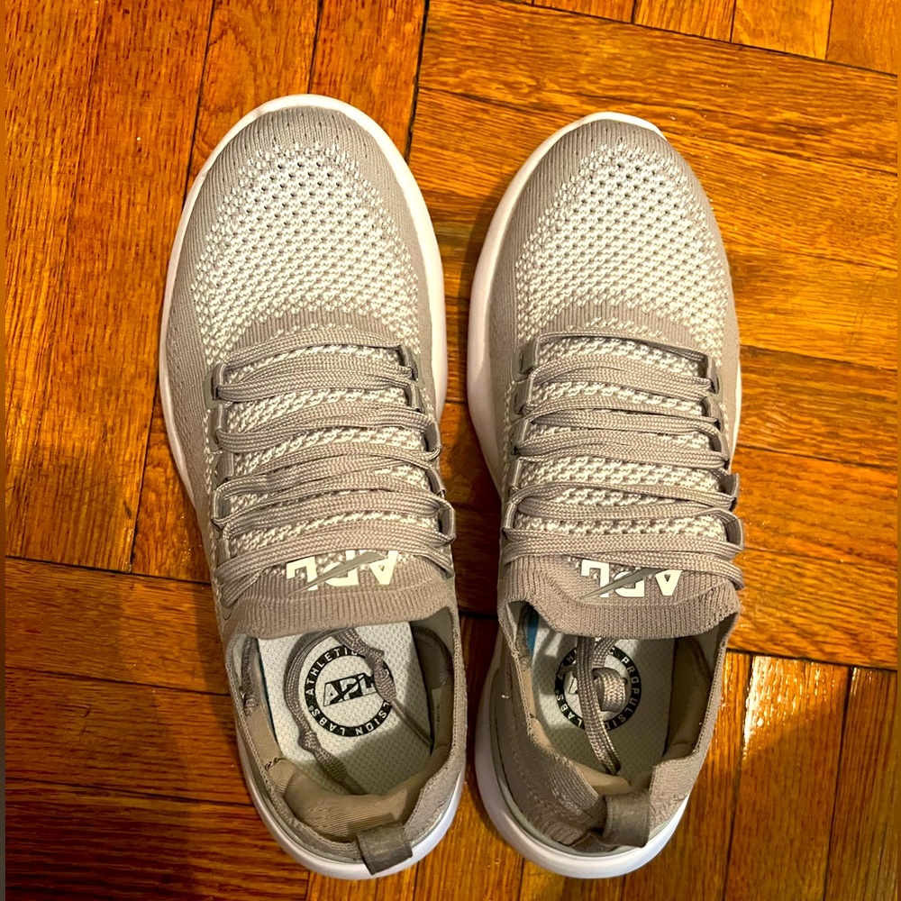 APL (Athletic Propulsion Laba) Techloom Breeze Grey sneakers size 6.5